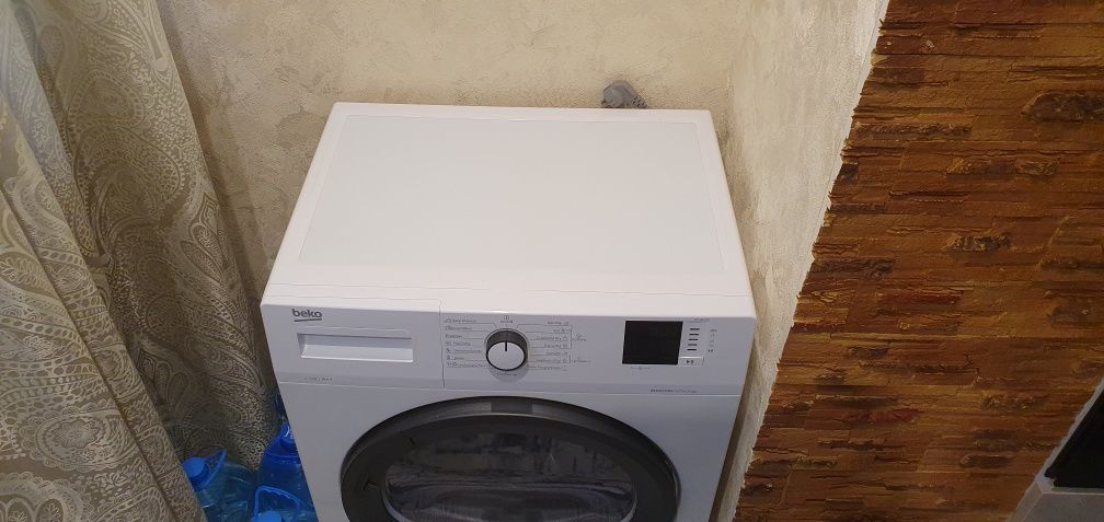 Продам сушильные машину Beko DF7412PA