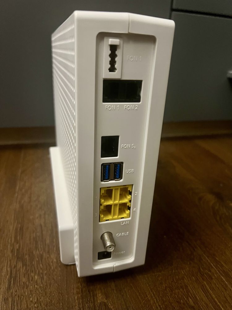 Роутер Fritz Box 6590