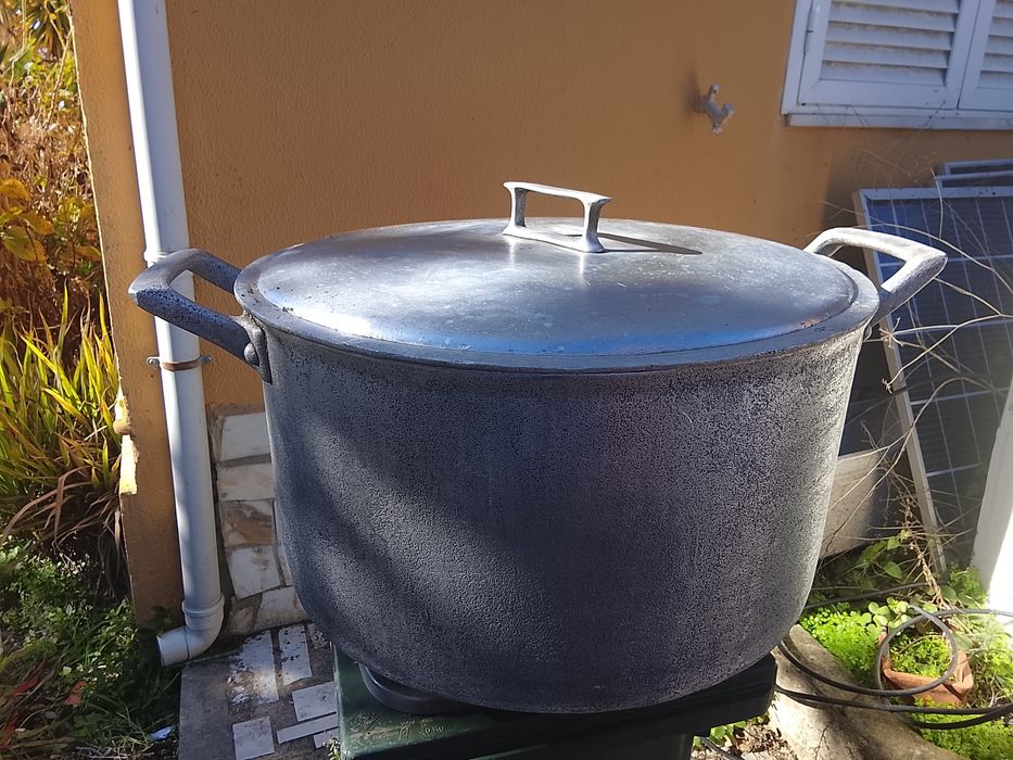 Tacho grande de alumínio 130litros