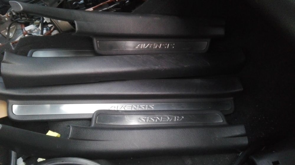 Toyota Avensis T25, oraz Fotele kpl. T27