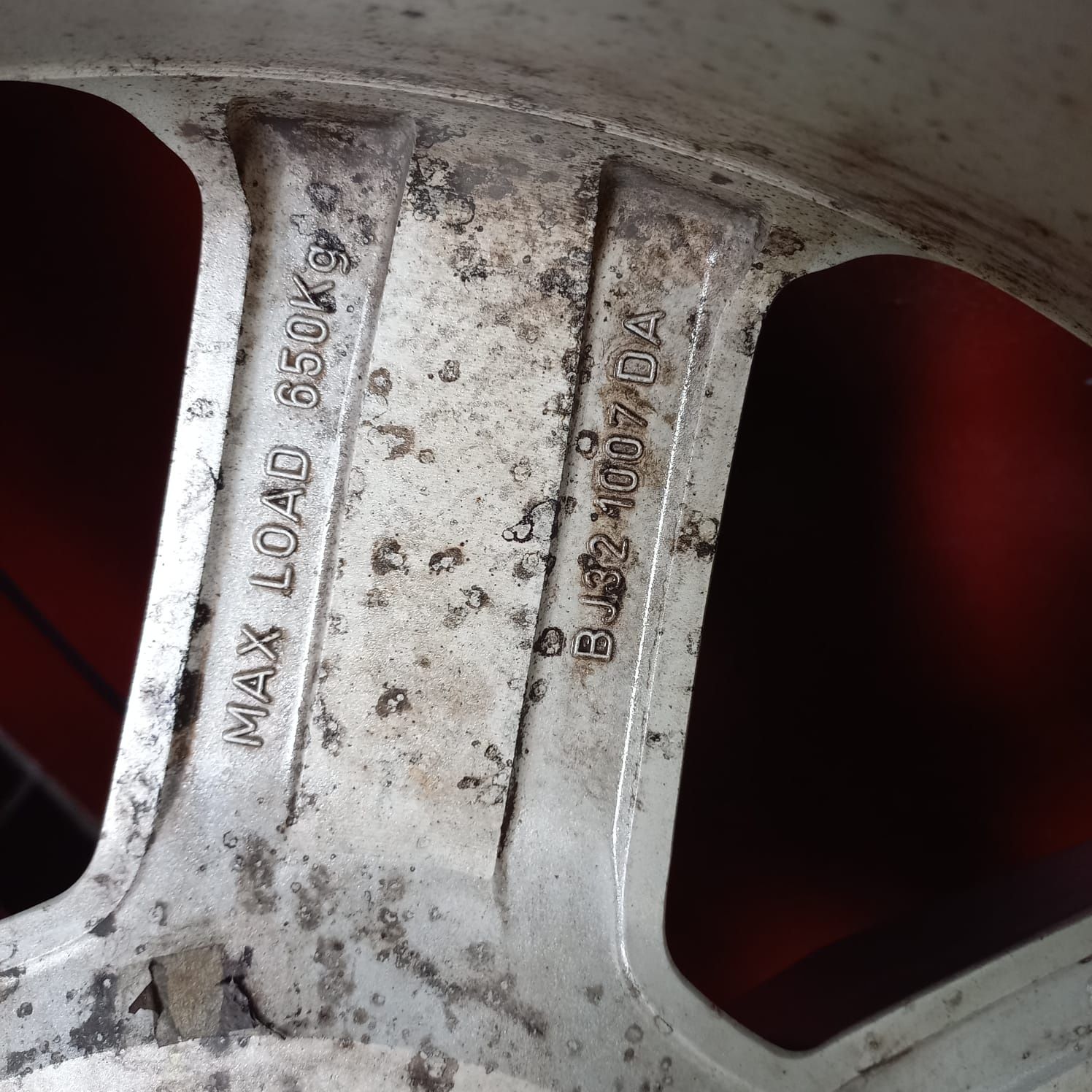 Sprzedam felgi Range rover Evogue 5x108 19 8J ET 45