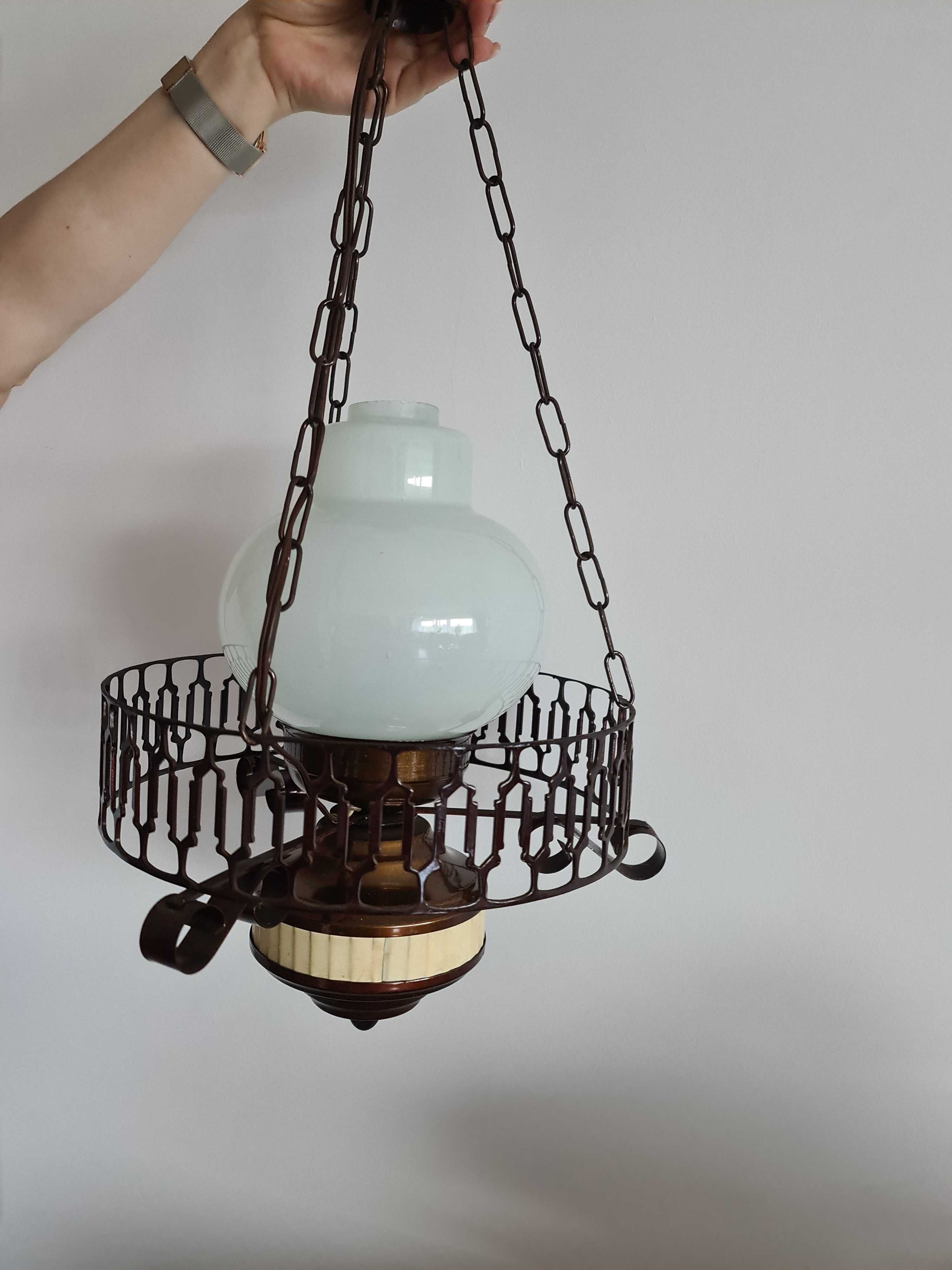 Stara lampa po babci