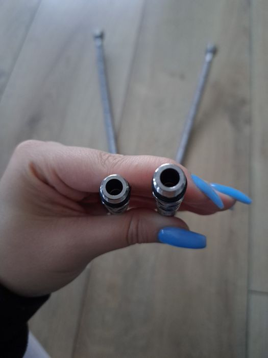 Wężyki do baterii kuchennej