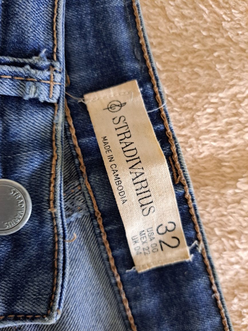 Calças de ganga stradivarius 32