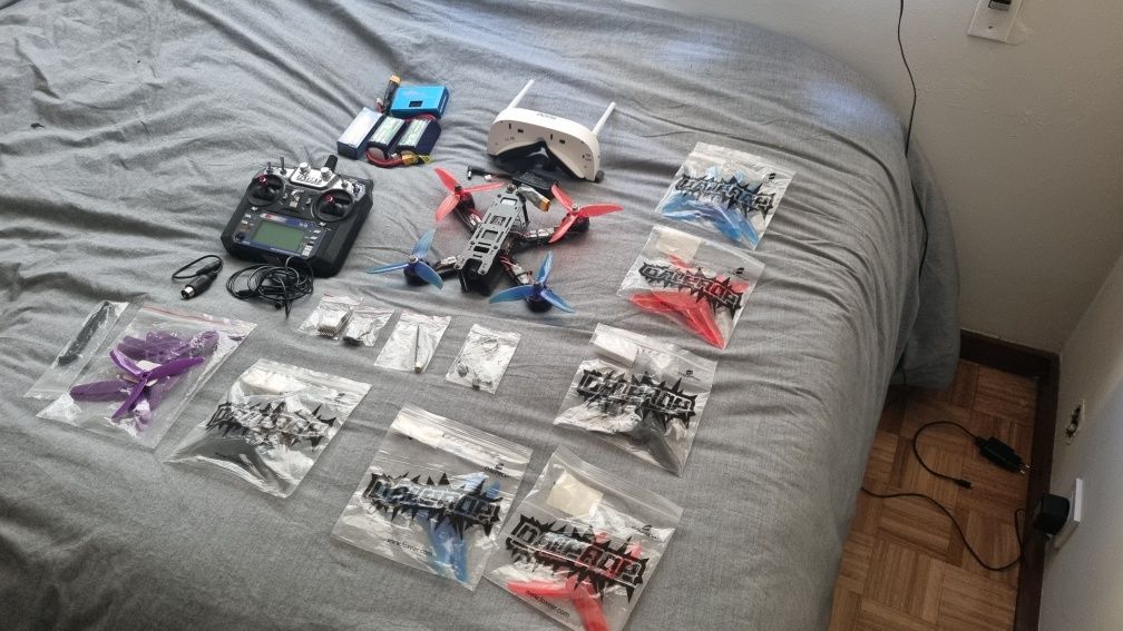 Kit Iniciação nos Drones FPV | Eachine Wizard X220