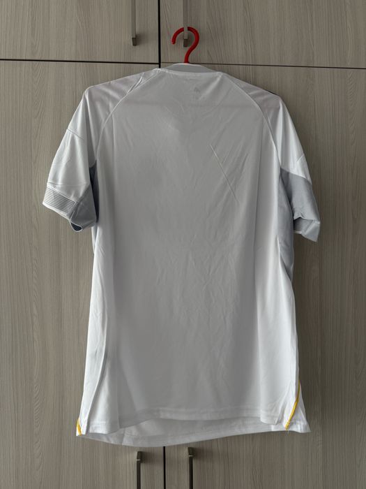 Nowa koszulka piłkarska Real Madryt 25/26 domowa biała rozmiar S