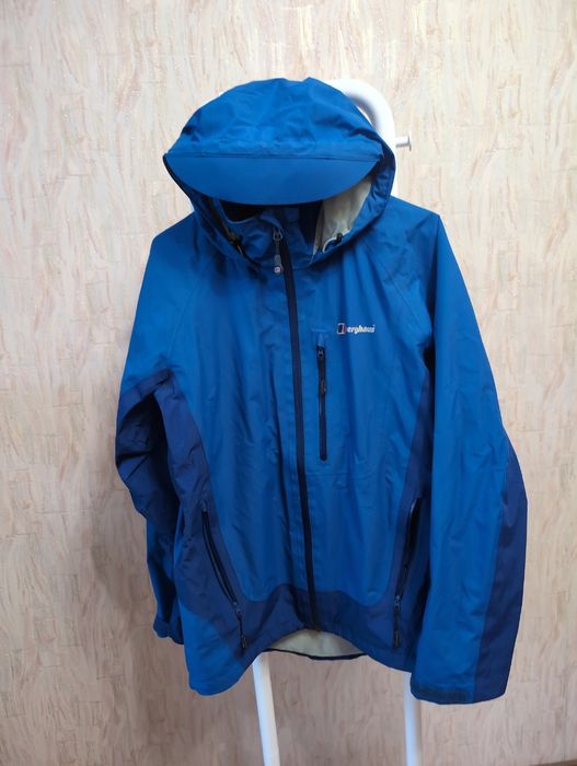 Куртка вітровка Berghaus gore-tex S M розмір