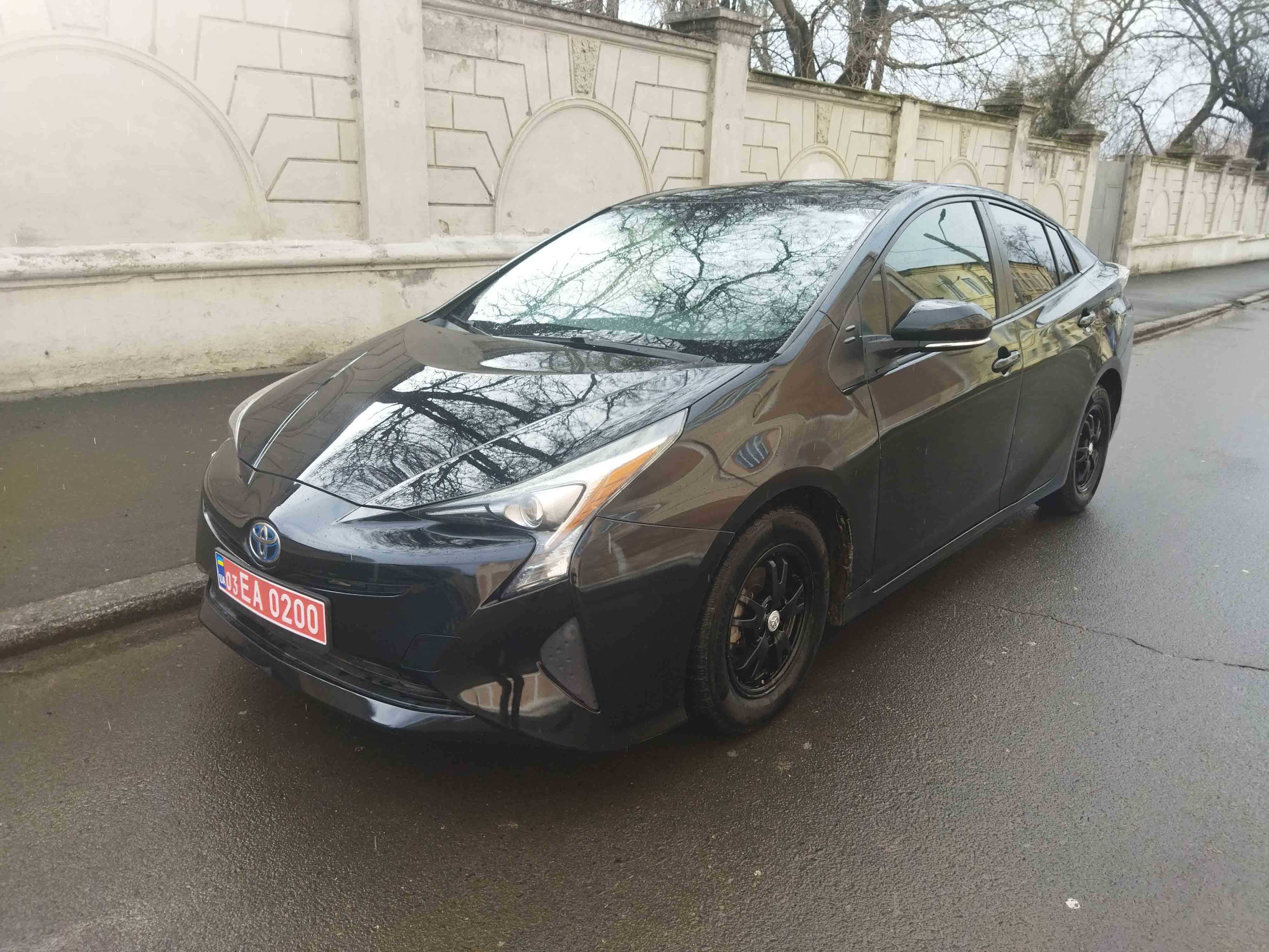 Продам Тойота Пріус Toyota Prius 50  2017 рік