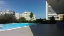 T1 com piscina julho e set.  disponível