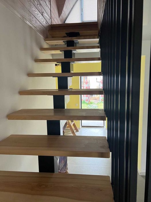 Продаж 2-х поверх. нового будинку з евроремонтом  м.Хмельницький