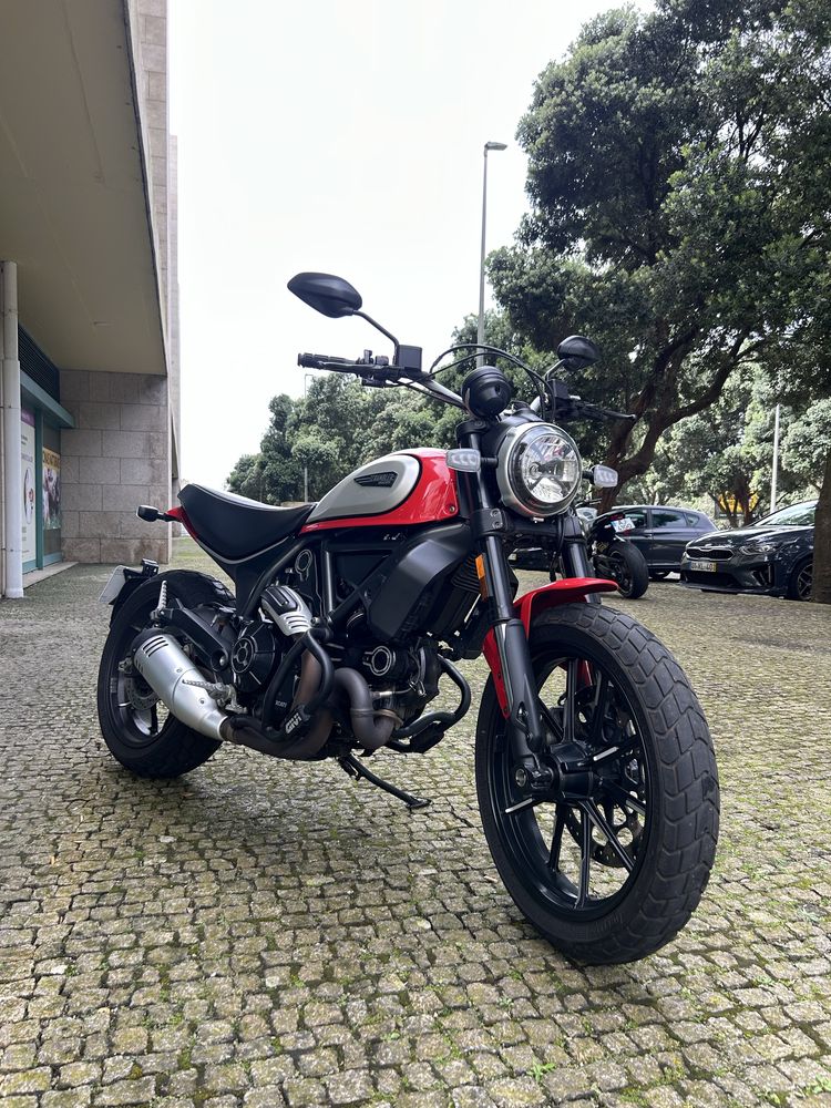 Ducati Scrambler 800 Red 2021