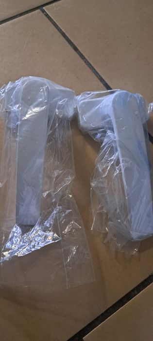 Zestaw dwóch klamek  do drzwi