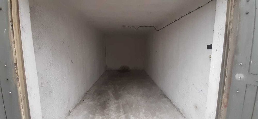 Sprzedam Garaż 17m2 ul. Himalajska z Księgą Wieczystą - BEZPOŚREDNIO