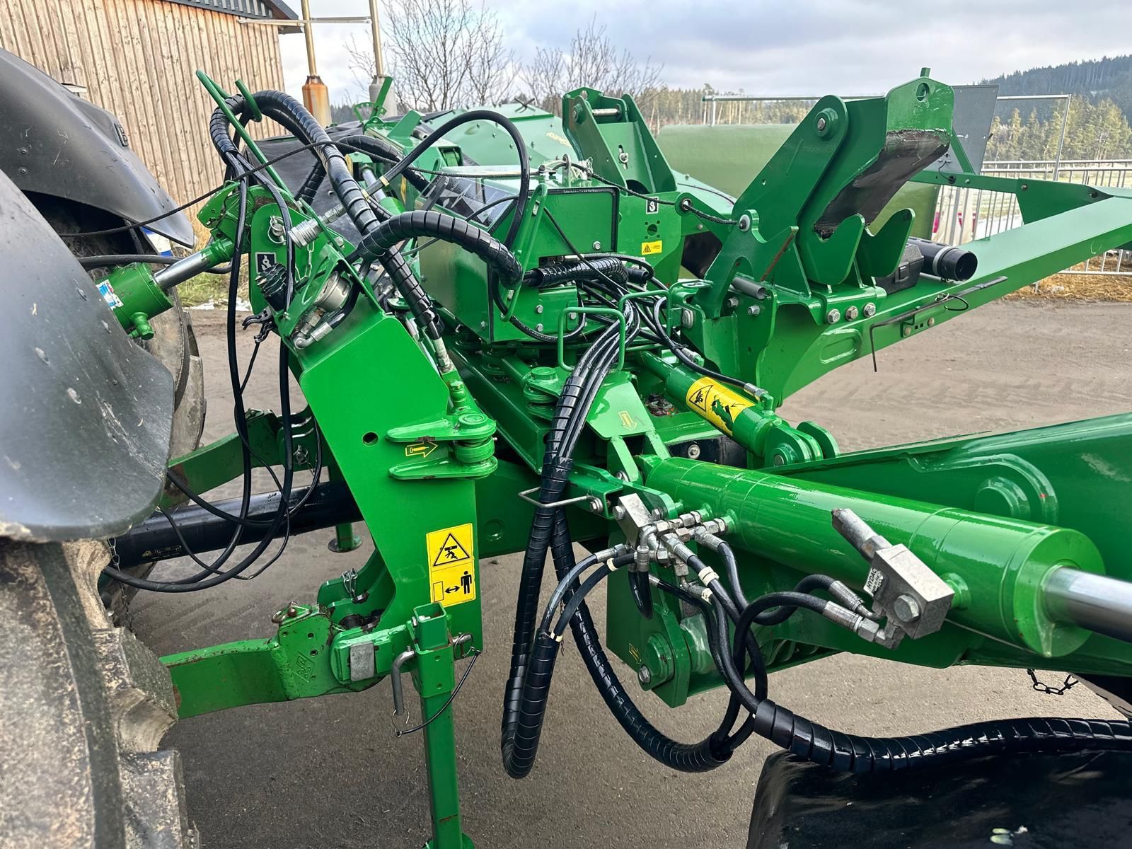Kosiarka dyskowa Kuhn John Deere motyl