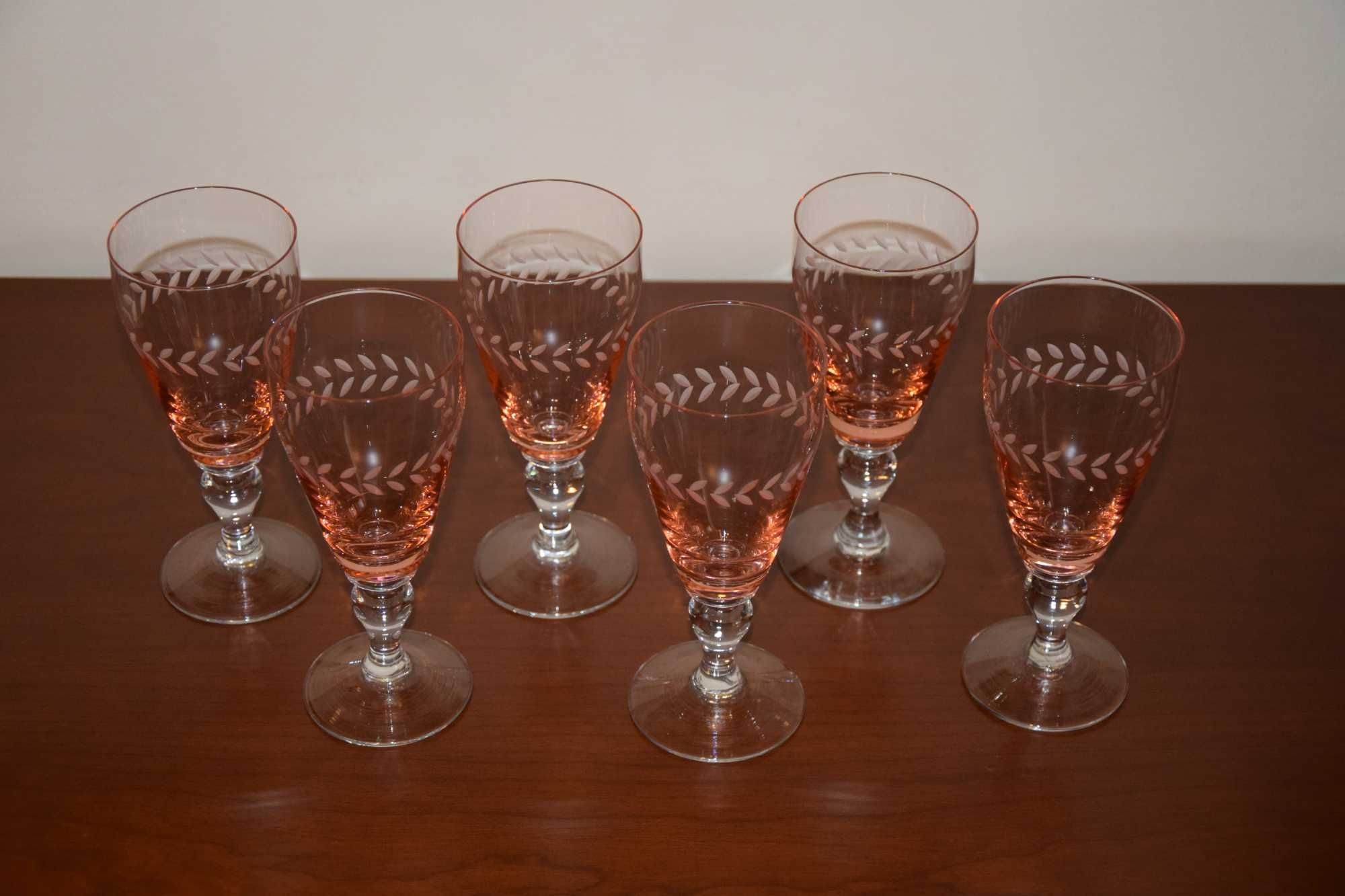 Conjunto 6 copos vidro rosa vintage