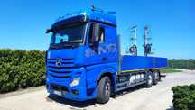 Mercedes-Benz Actros 2551  Mercedes-Benz Actros 2551 – 2014 – Skrzyniowy – 3 osie – Automat