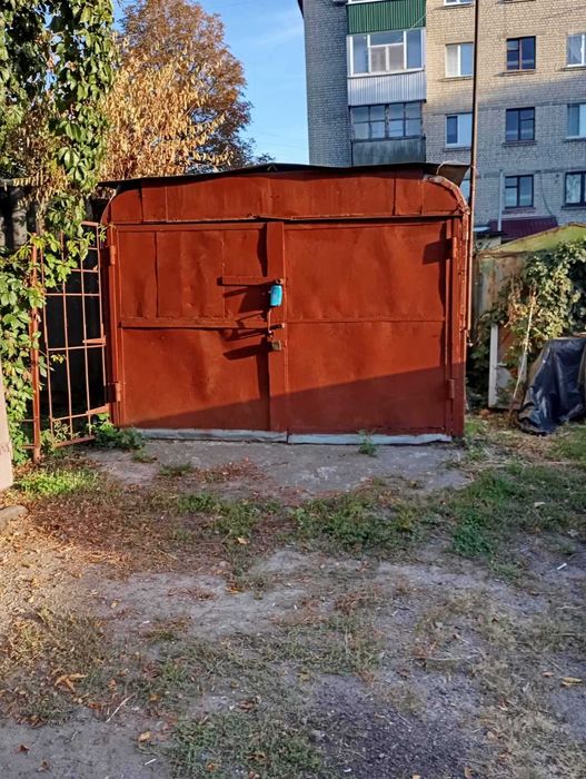 Продам гараж в центре города