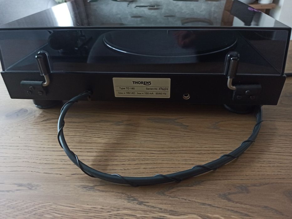 Gramofon Thorens TD180