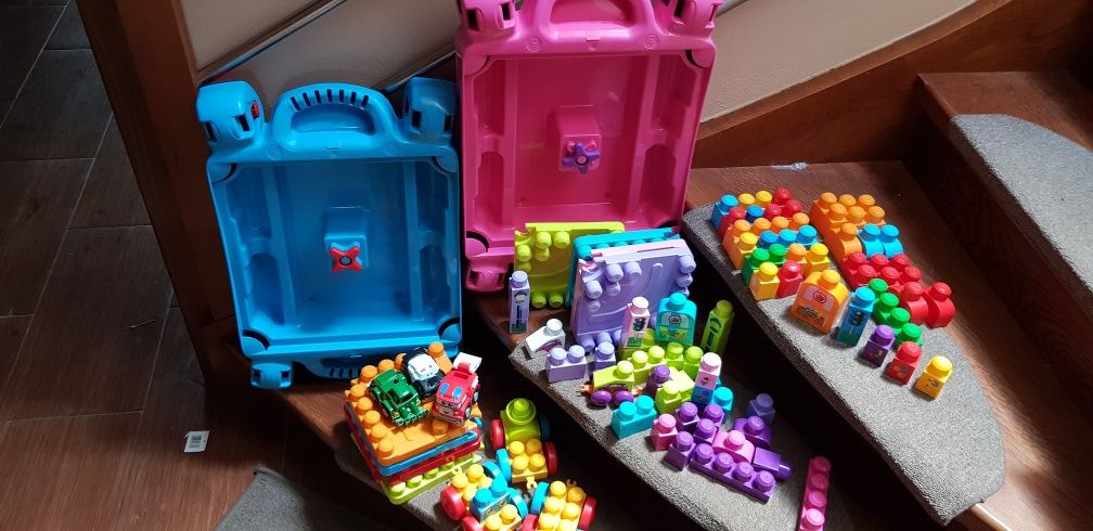 Zestaw klocki mega bloks fisher Price stoluczek wywrotka budowlana  ps