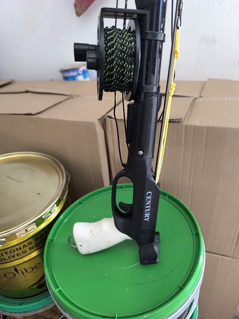 Material de caça sub