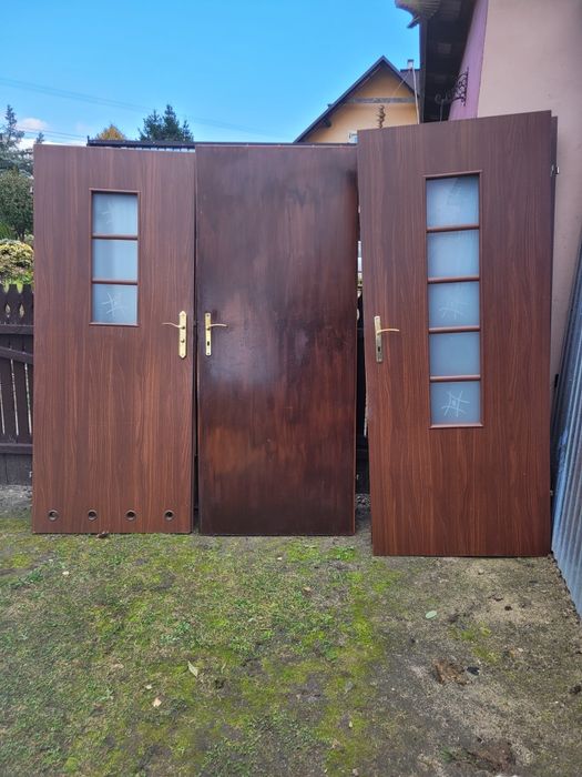 Sprzedam drzwi w dobrym stanie