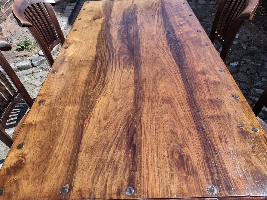 Stół kolonialny z 4 krzesłami