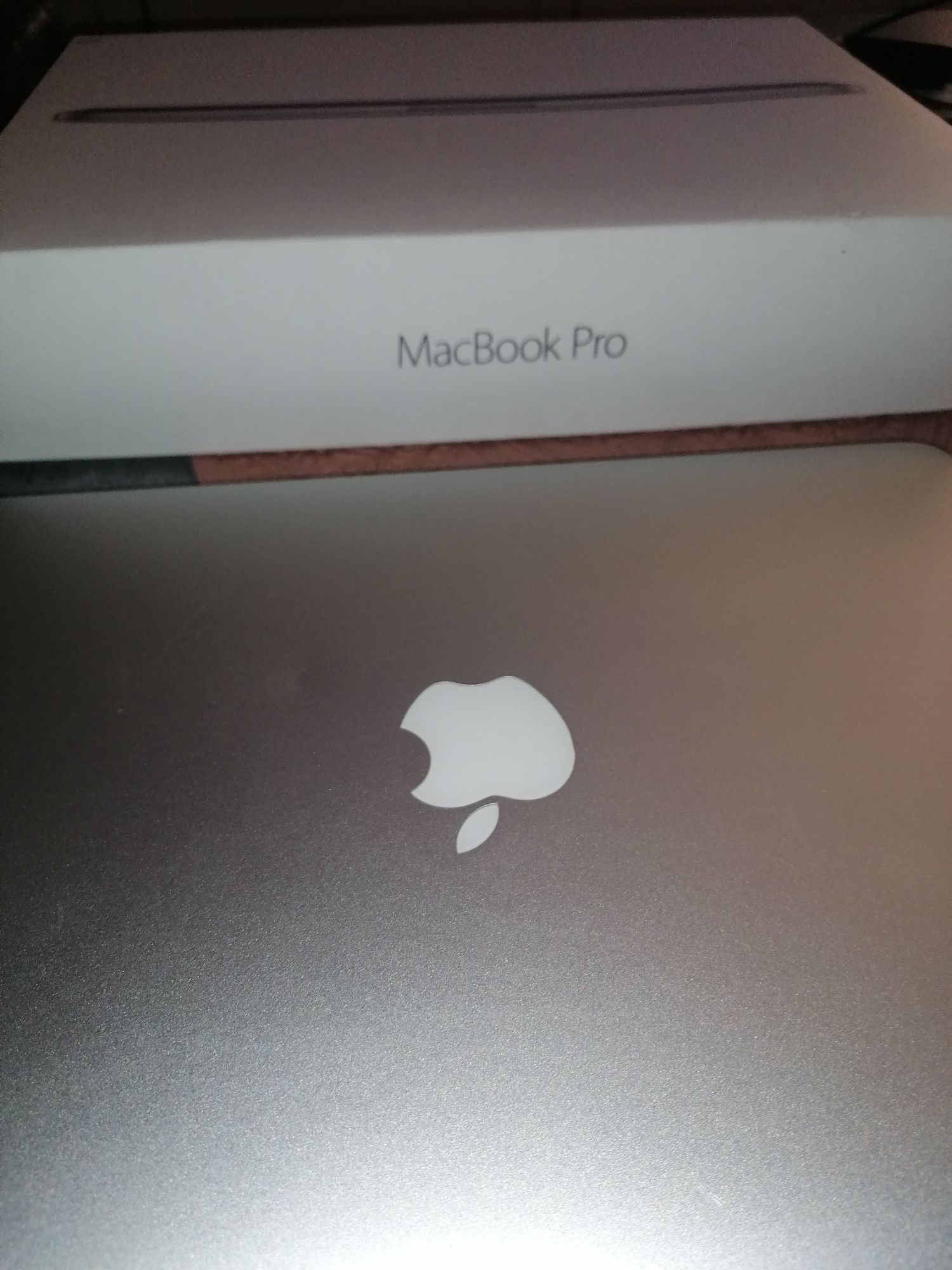 Macbook Pro A1502 apple