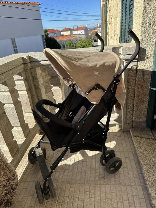 Carrinho de bebe marca Zippy