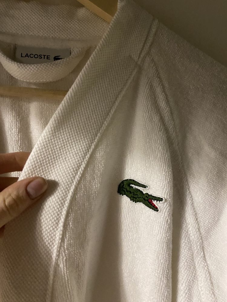 Халат Lacoste