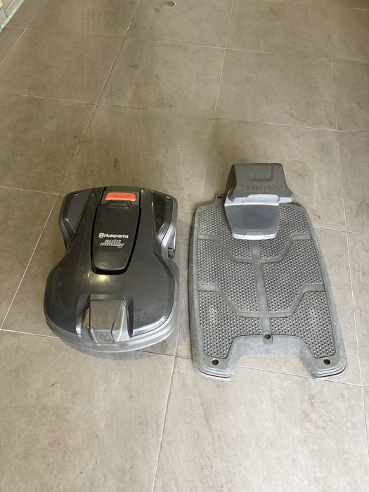 Robot corta relva Husqvarna Automower 305