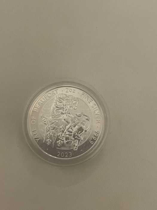 Срібна монета 5 фунтів 999.9 62.2 грама 2OZ Великобританія