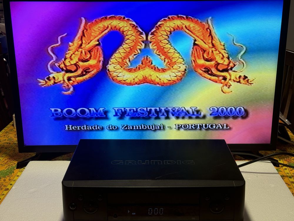 Leitor gravador VHS Grundig