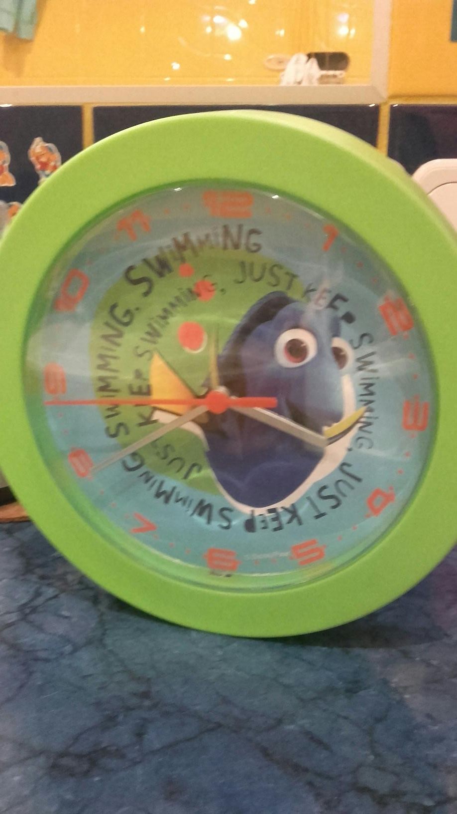 Zegar ścienny do dziecięcego pokoju