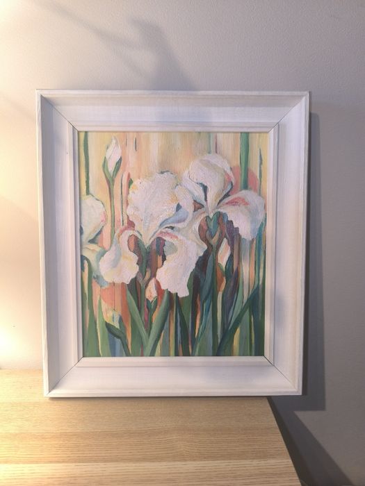 Obraz olejny na płótnie – białe irysy, ręcznie malowany, z ramą