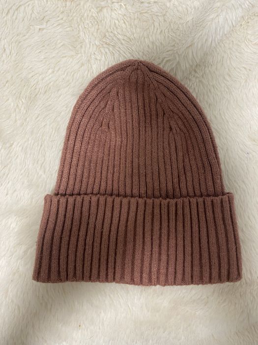 Жіноча шапка, на обʼєм голови 52-54 см, хомут на шею на флісі