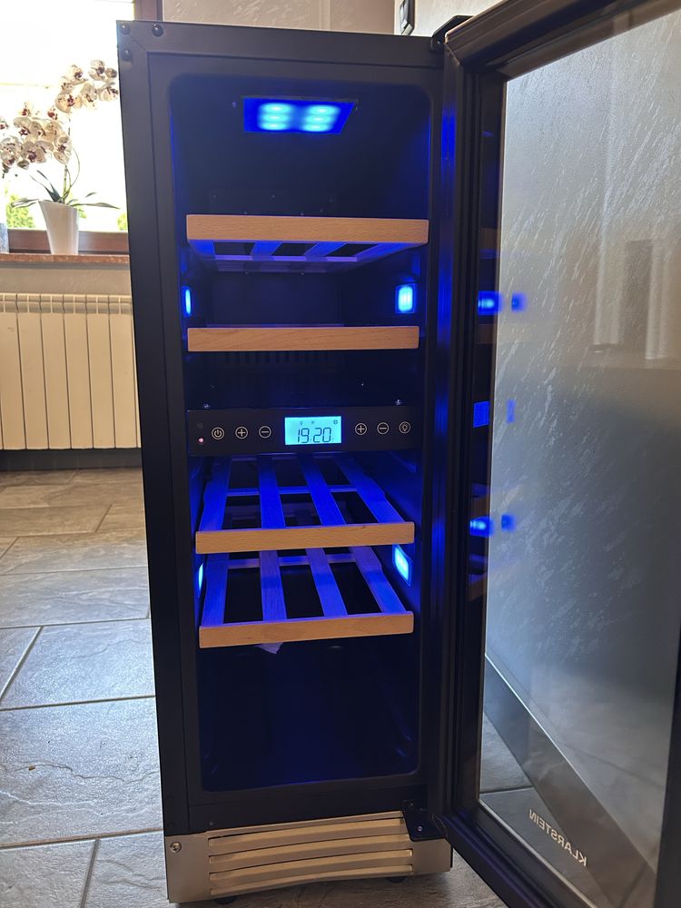 Vinovilla 17 built-in duo onyx edition chlodziarka do wina