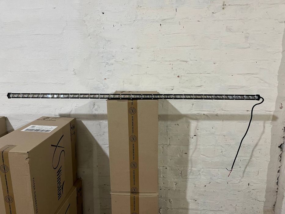 Балка люстра світлодіодна фара прожектор на дах бампер LED,