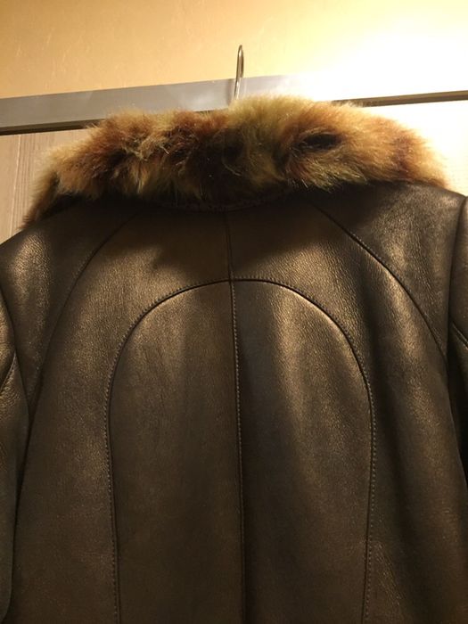 Продам дубленку женскую б/у ,мех тоскане.