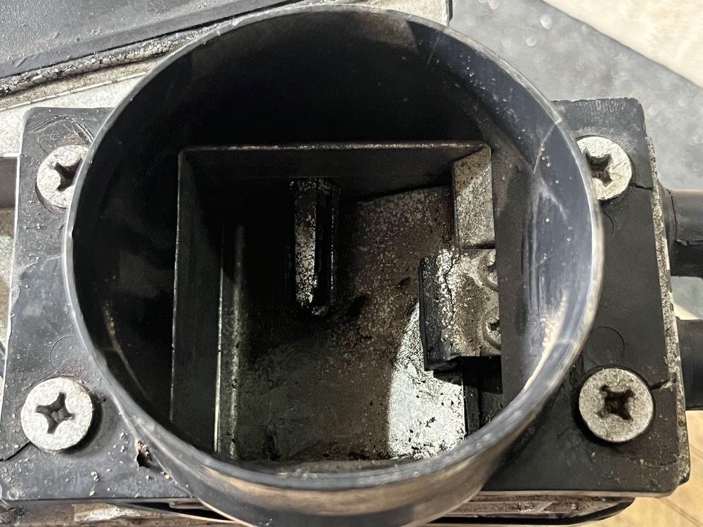 Przeplywomierz BMW E30 E28 BOSCH M10B18 318i 518i