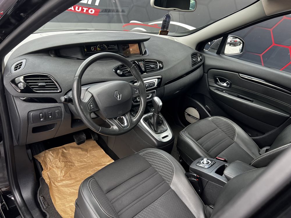 Renault Grand Scenic Bose из Швейцарии