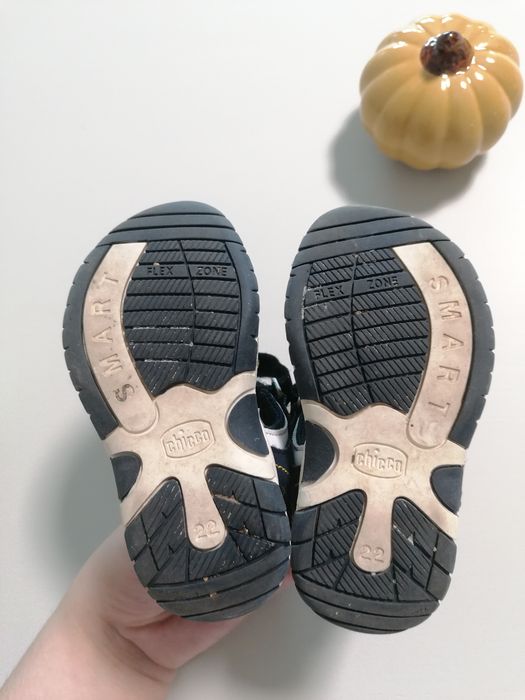 Sapatinhos Azul Marinho de Bebé Menino