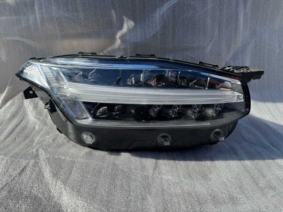 Volvo xc90 Reflektor Full Led 31655,808 kompletny europa 2018 do 2024