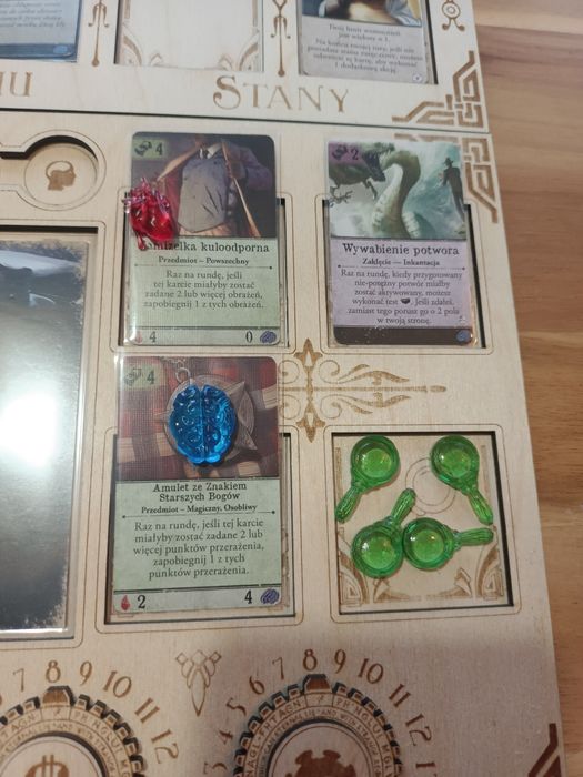 Tacka badacza do gry horror w Arkham 3 edycja