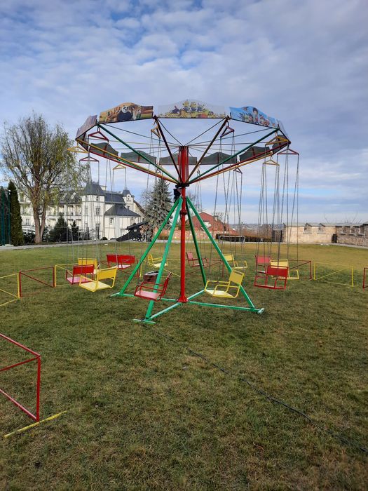 Атракціони карусель Надувна гірка на ваше свято