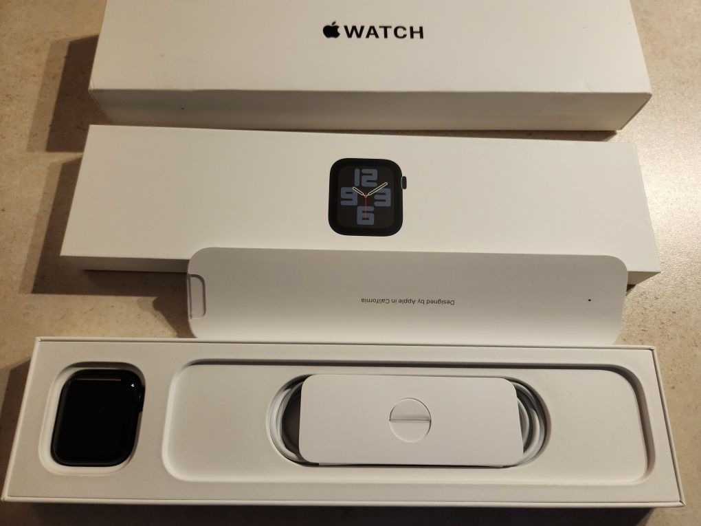 Apple Watch SE 2gen. GPS 40mm a2722 iCloud!