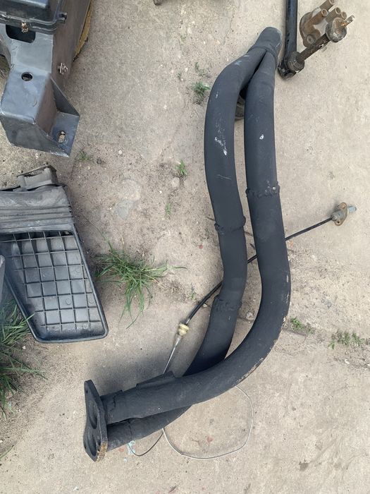 Штани, впускна труба вихлопної системи на Volvo 340-360