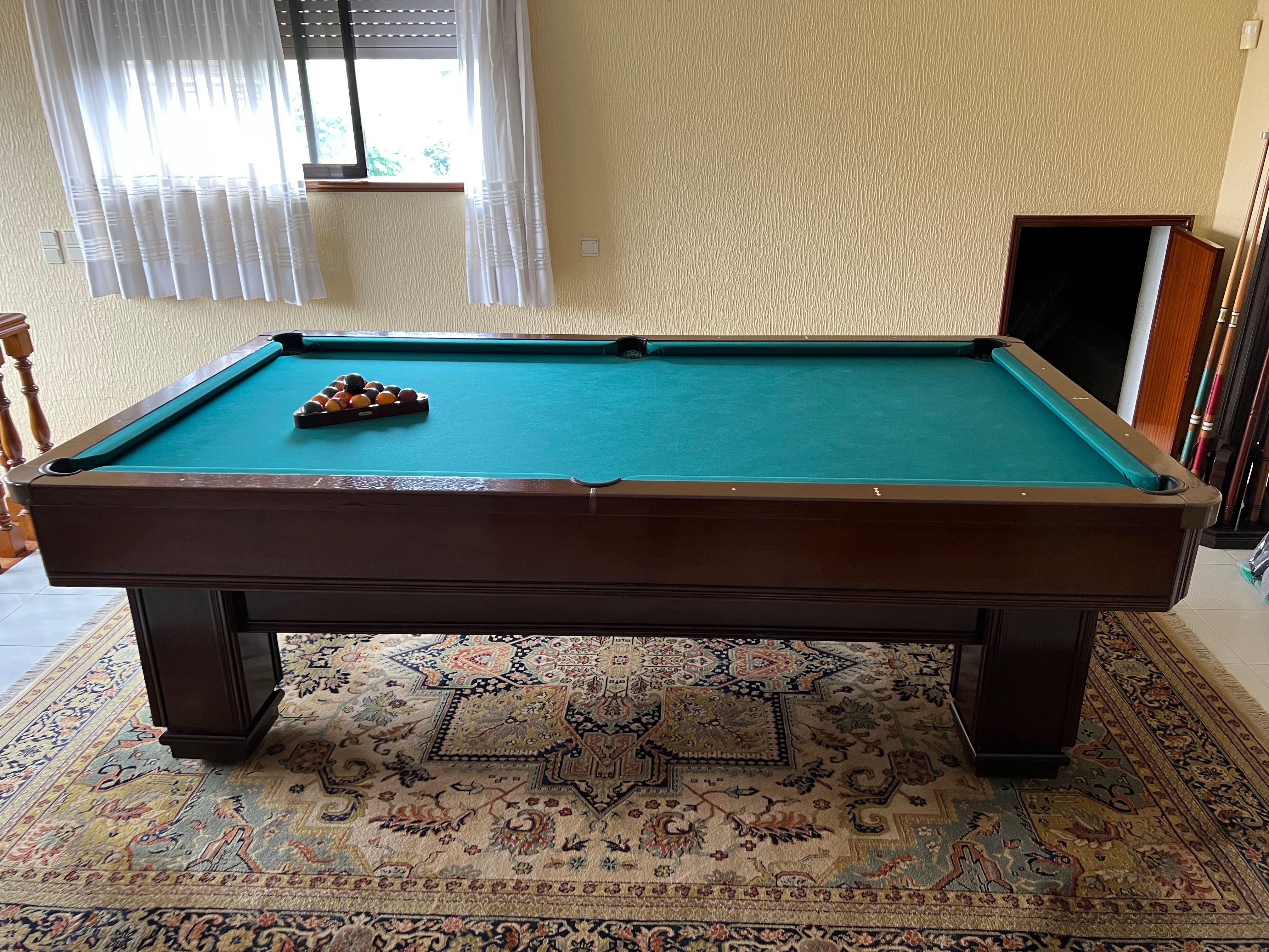 Mesa de bilhar usada