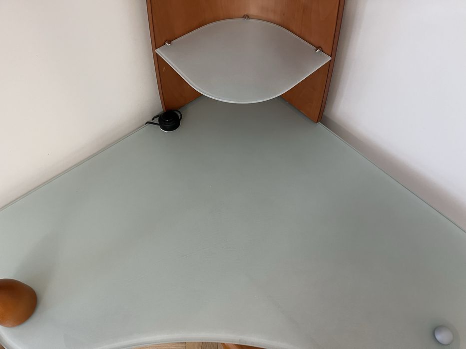 Кутова полиця з тумбочкою, натуральне дерево