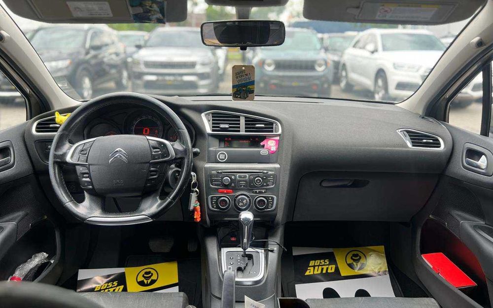 Citroen C4 2011 року