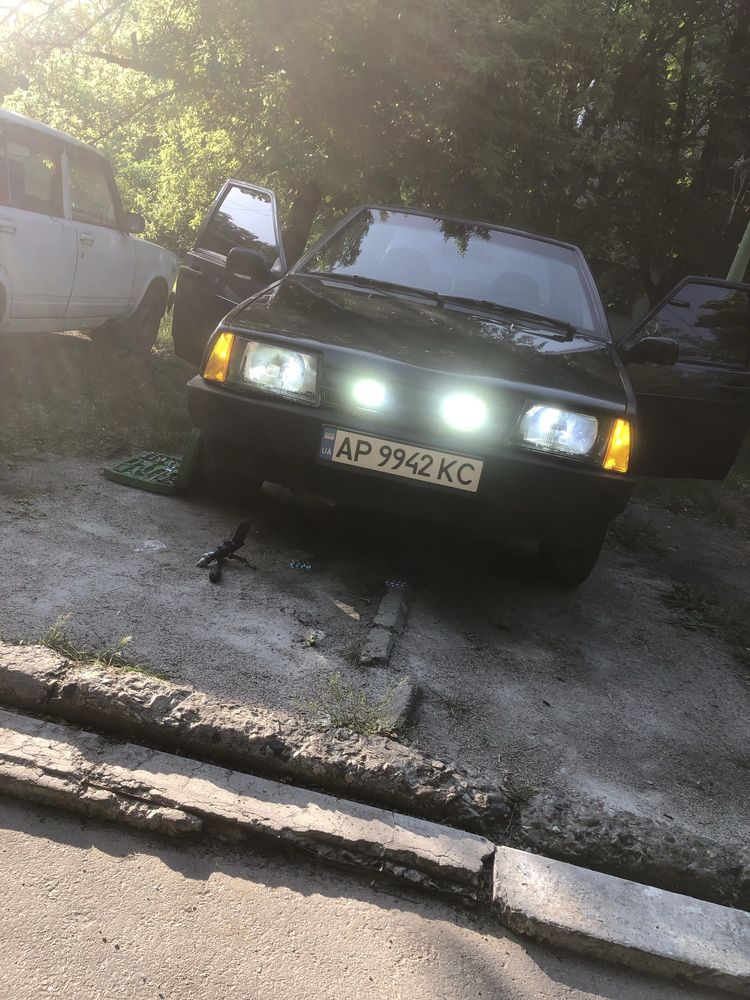 ВАЗ 21099  бензин